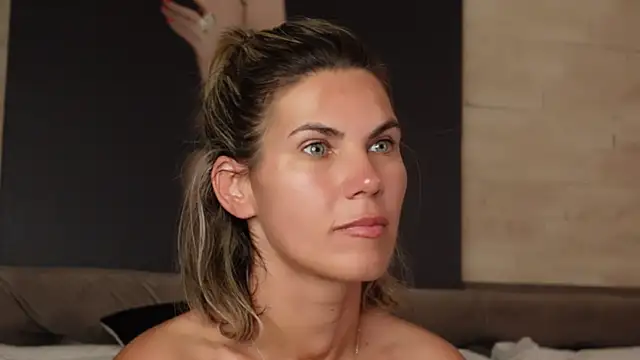 XXX chat uživo modela FeliciaKrige