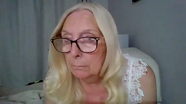 Chanel-56's Live XXX Chat