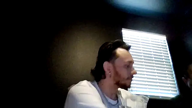 Chat +18 de Mikecloudyhawk ao vivo