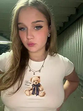 Hannah-2007's Webcam Show
