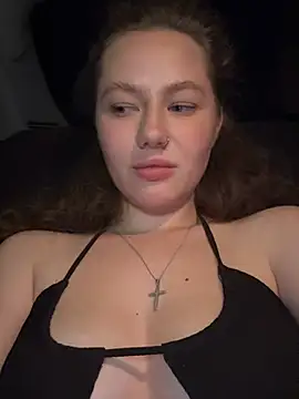 AsynaYuuki Adlı Modelin Canlı XXX Sohbeti