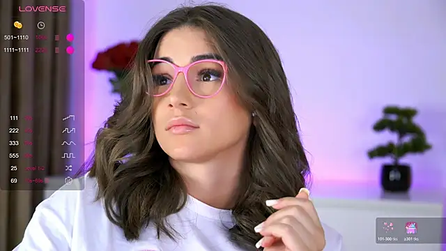 AishaSins XXX чат на живо