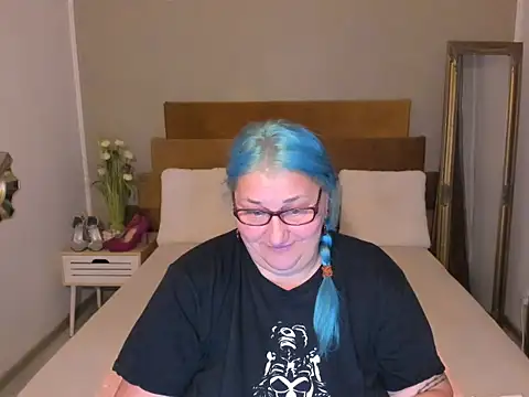 Sugarmommy_69X Chat XXX in diretta