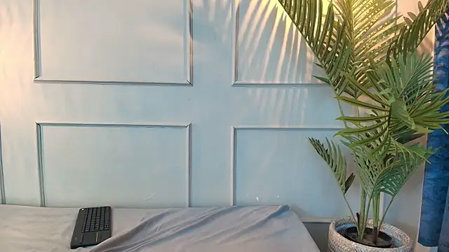 XXX chat uživo modela Eman_Wave
