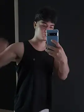 Živý XXX chat MaxCruz_