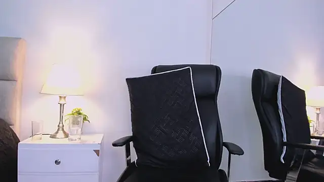 Chat +18 de Chriss_Diamond ao vivo