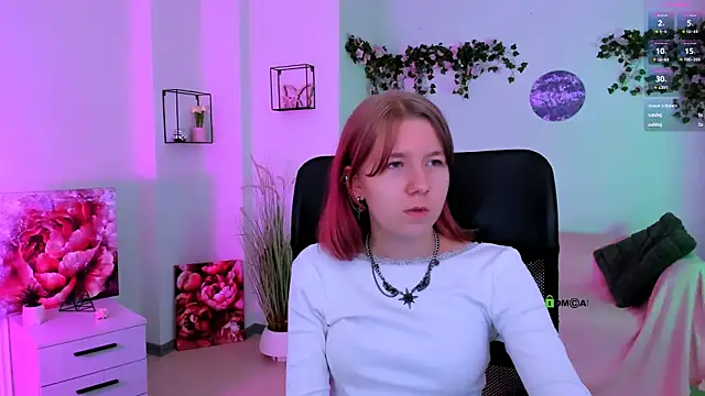 nikole_kitt: онлайн-секс-чат