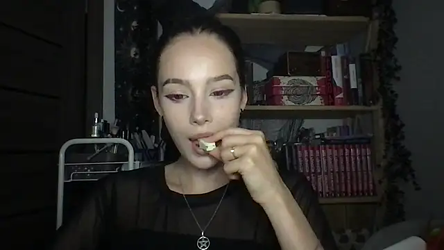 Yuna5343's Live XXX Chat