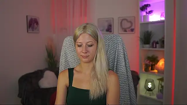 Živý XXX chat EmilySwann_