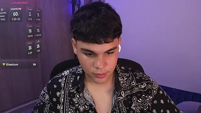 Chat +18 de james_jonnes_ ao vivo