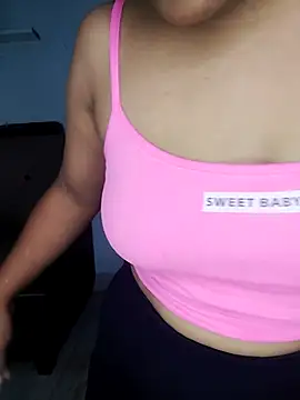 Chatroom XXX en direct de Karin_39