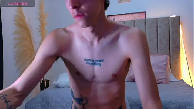 Chat XXX ao vivo de DanteVoss_