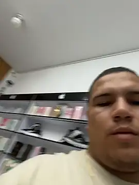 Patricio_02's Live XXX Chat