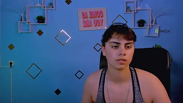 shadow_kiss_'s Live XXX Chat