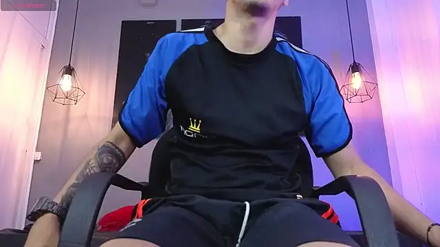 Zack_isback's Live XXX Chat