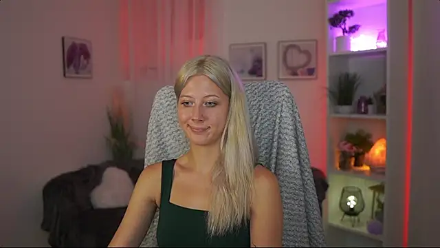 EmilySwann_'s Live XXX Chat