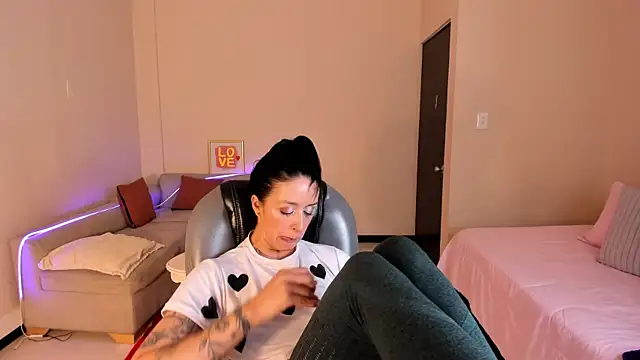 Živý XXX chat Kristen_Garner