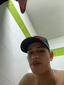 HarryGaze Live XXX-chat