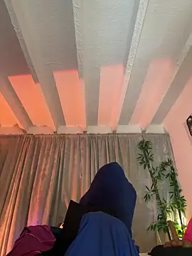 lonely_shewolf's Live XXX Chat