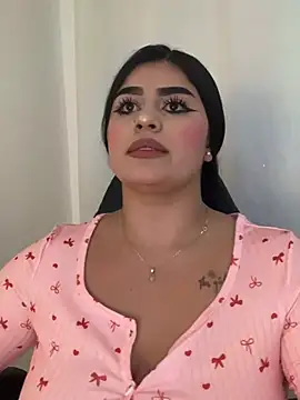 Kariina__69's Live XXX Chat
