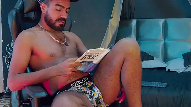 Онлайн чат XXX Miguell_Angelo