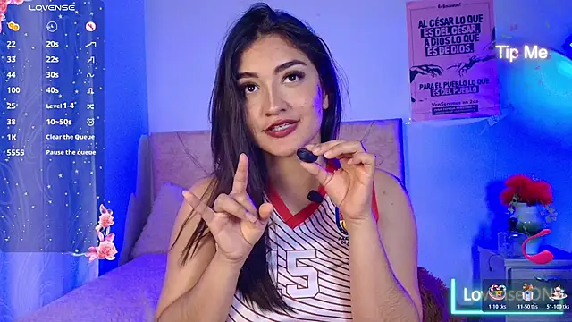 sweet_artemiis Chat XXX in diretta
