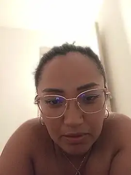 chells_ Live XXX Chat