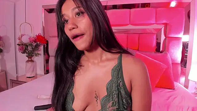 thalia_nichols' Live XXX Chat