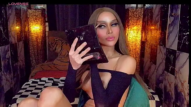 دردشة SeductiveSamanthaTS الجنسية المباشرة