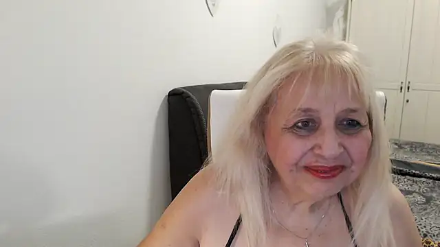 SusiLifeXXX's Live XXX Chat