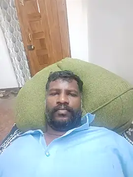 Paramkeerthi Adlı Modelin Canlı XXX Sohbeti