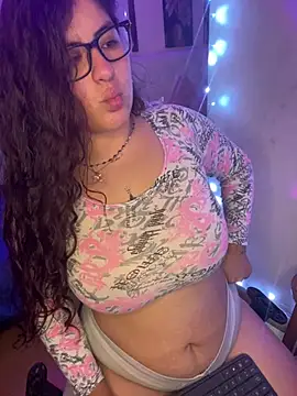 kylievoosx Chat XXX in diretta