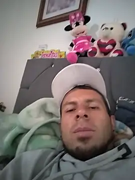 Karlossoltero's Live XXX Chat