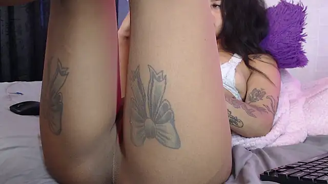 skinny_Yizz Chat XXX in diretta