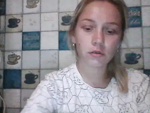 Anna_wey Adlı Modelin Canlı XXX Sohbeti