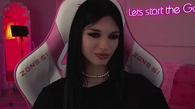 XXX chat uživo modela BeverlyMost