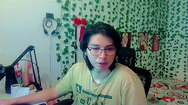צ'אט XXX בשידור חי של Andy_gray
