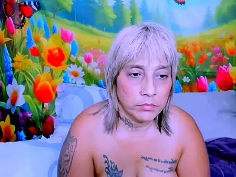 Chatroom XXX en direct de indianroxy