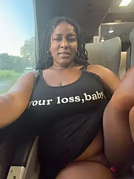GirthGoddessCoco XXX чат на живо