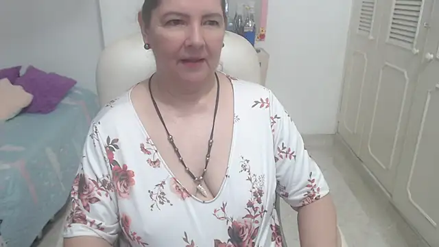 leonela_69 Live XXX Chat