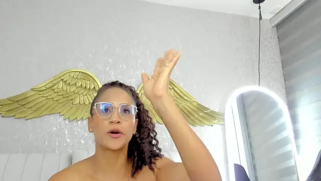 Chat XXX Live EmmaFerrary
