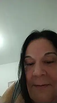 Yaya_Mineira's Live XXX Chat