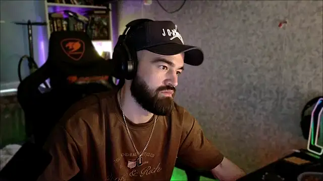 Chat +18 de _Serious_Man ao vivo