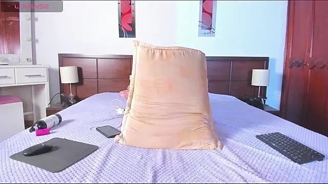 MiaMarin_hot 现场XXX聊天