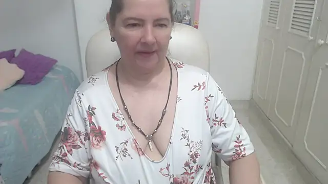 leonela_69 Chat XXX in diretta