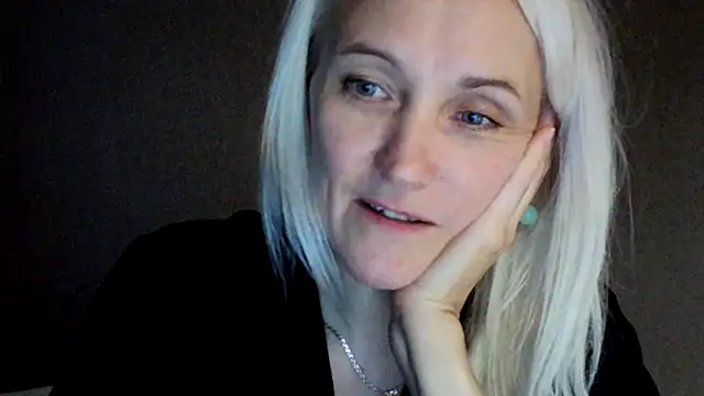 Chatroom XXX en direct de Calissako