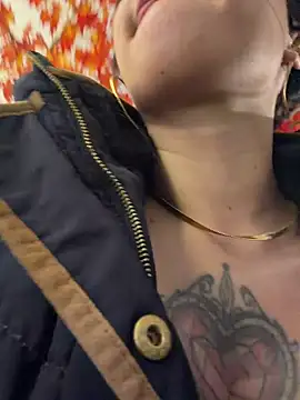 XXX chat uživo modela EmmyEvans1