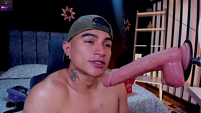 LiamDeepn Live XXX chat