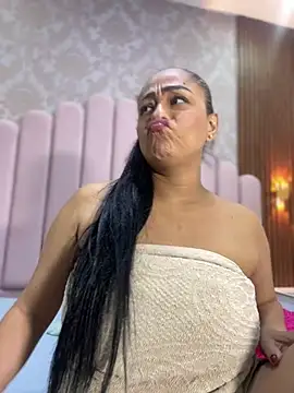 sofia_xxx02 现场XXX聊天