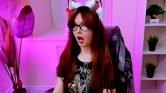 CarolGiggly live XXX chat